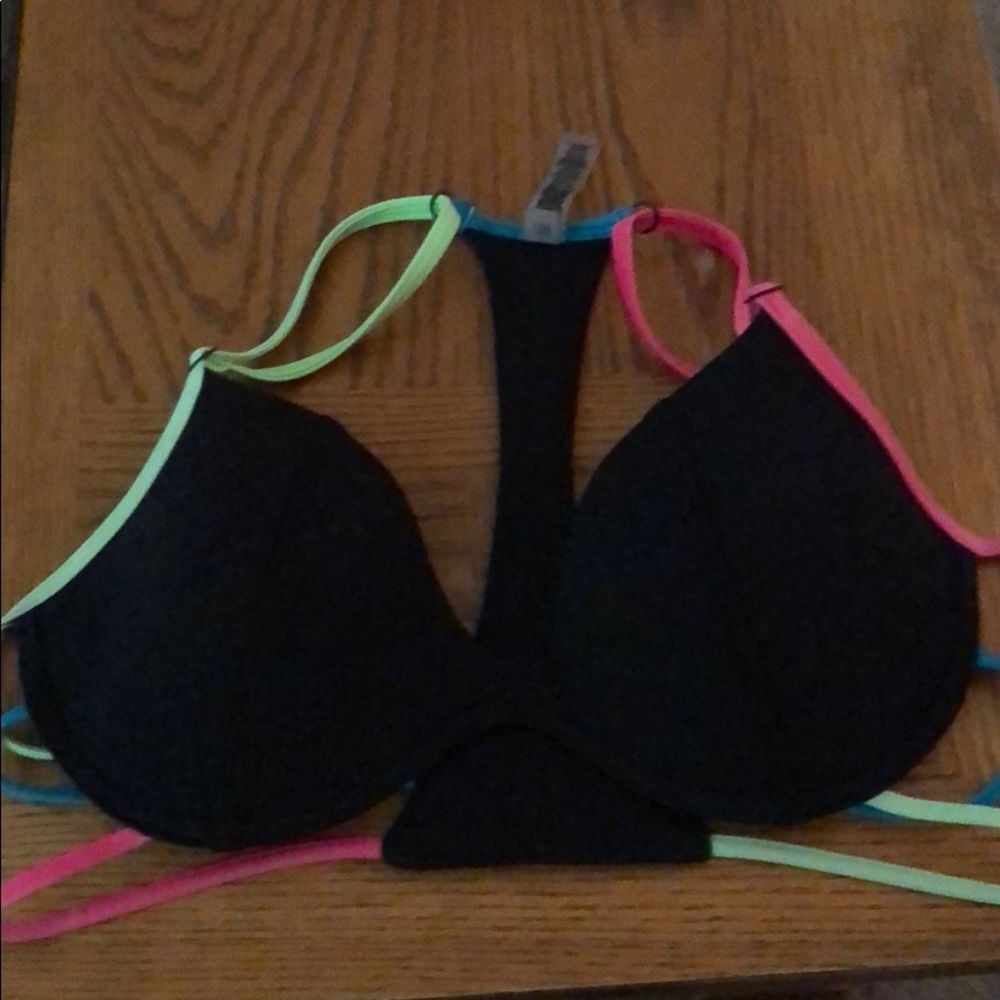 Bathing suit top from pink